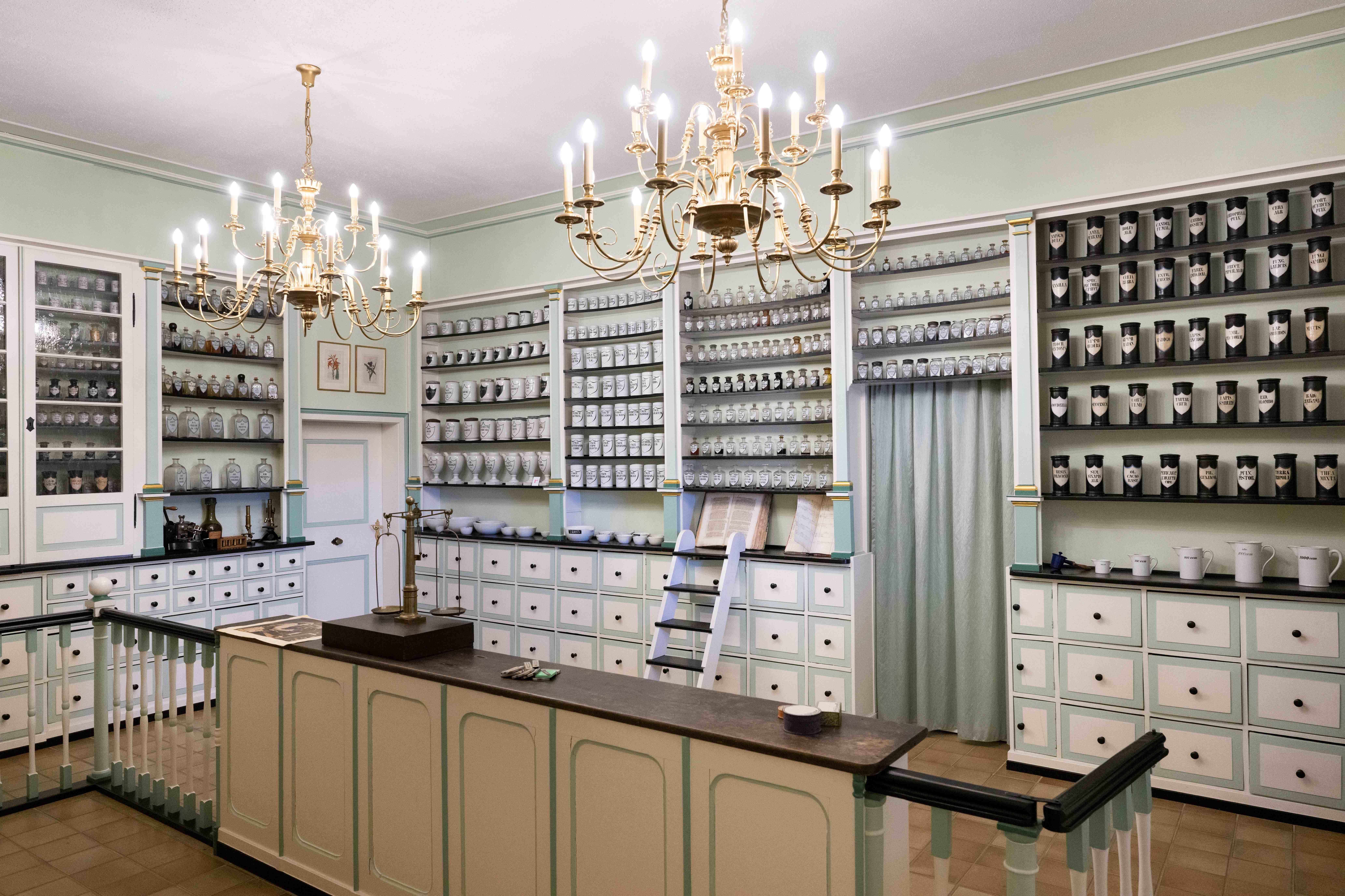 Im Apothekenmuseum in Hofgeismar,  Foto: Naturpark Reinhardswald e.V.