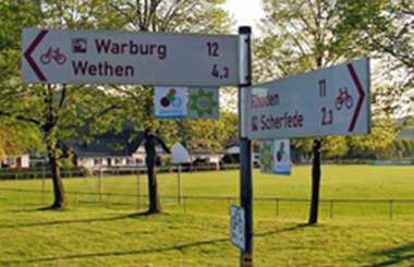 Diemelradweg - Pfeilwegweiser
